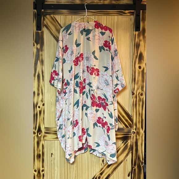 Romantic Floral Cover Up Peach Pink O/S - Picture 3 of 5
